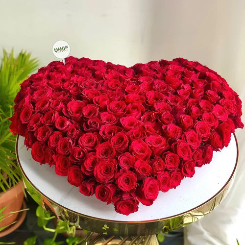 Grand Heart of 200 Red Roses