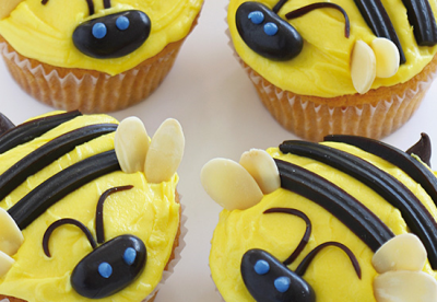 Pretty Honey Bee Cupcakes